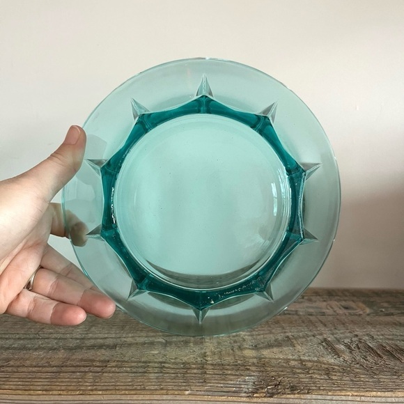 Vintage Anchor Hocking Aqua glass bowl - Picture 4 of 5